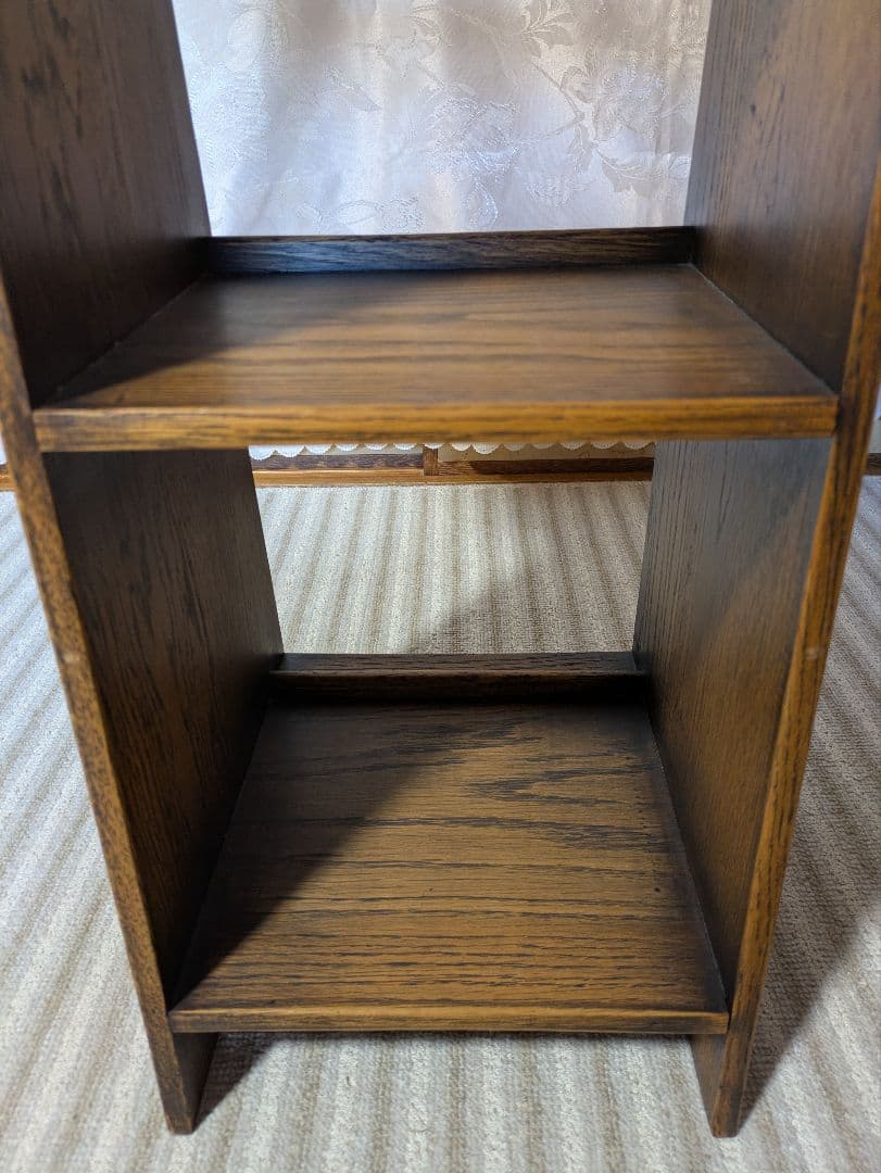 木製オーバル型3段棚 　イギリスアンティーク　ダークブラウン