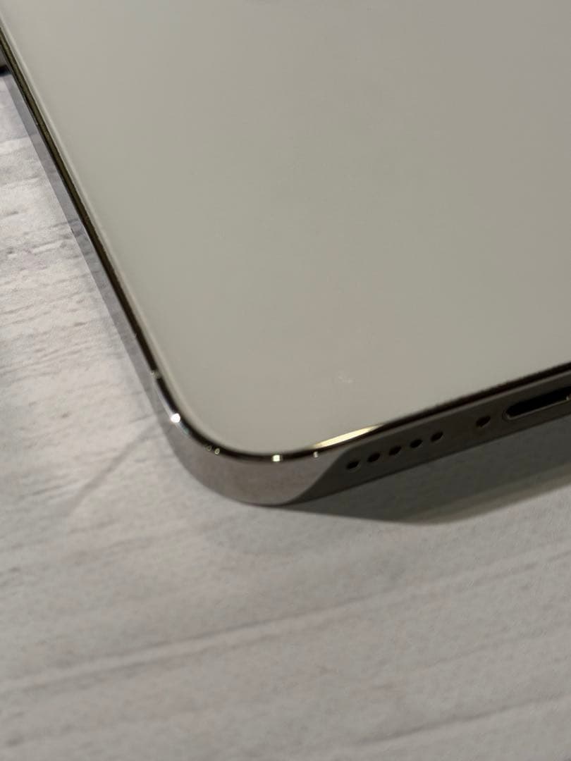 Apple iPhone 13 Pro 512GB充電器付き