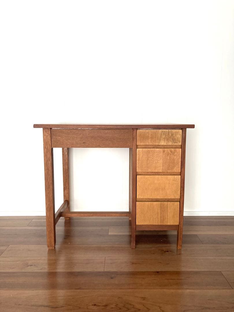 【メンテ済み】シンプルなデザインの木製机　片袖机　ビンテージ　昭和レトロ