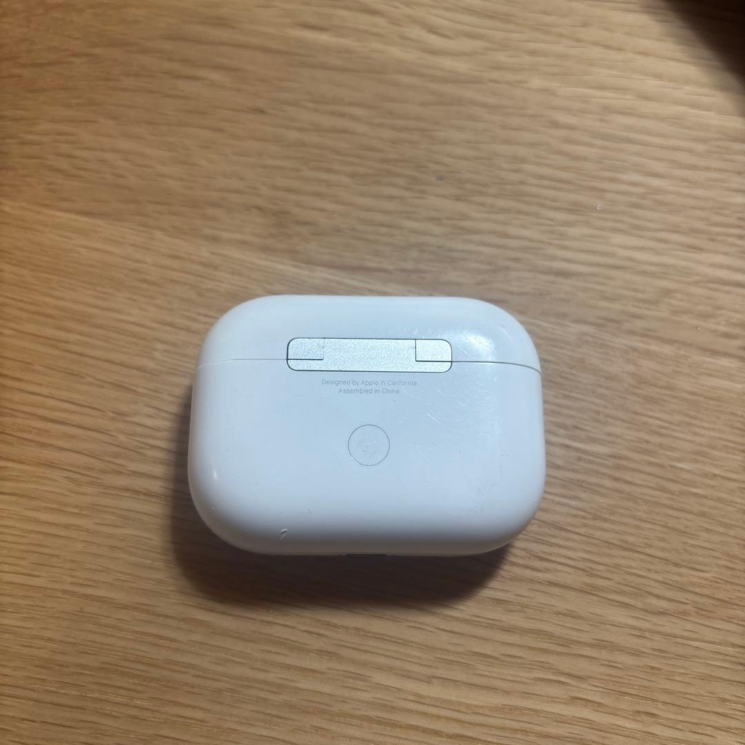 Air pods pro 第二世代　ホワイト イヤホンケース 充電ケース　箱付き