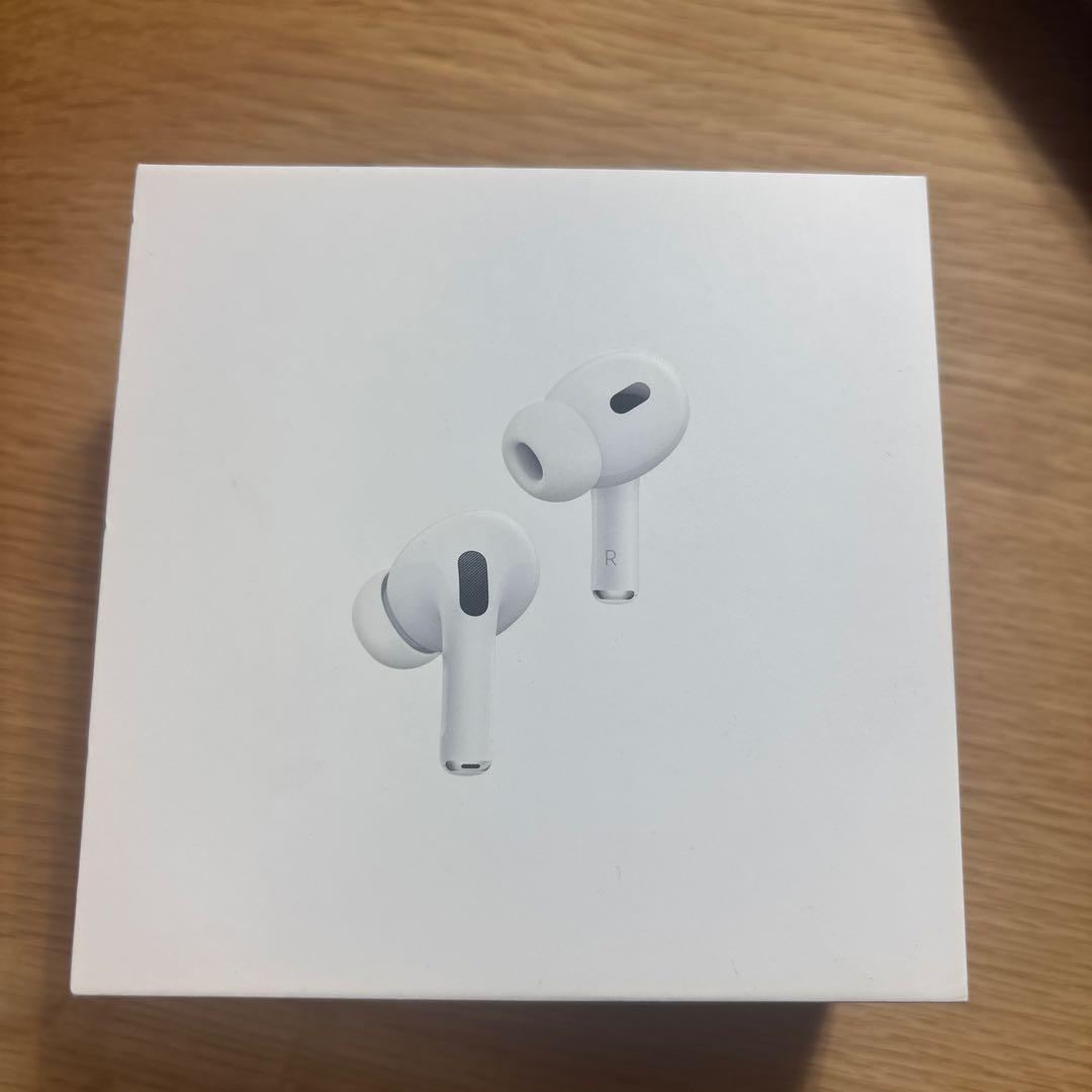 Air pods pro 第二世代　ホワイト イヤホンケース 充電ケース　箱付き