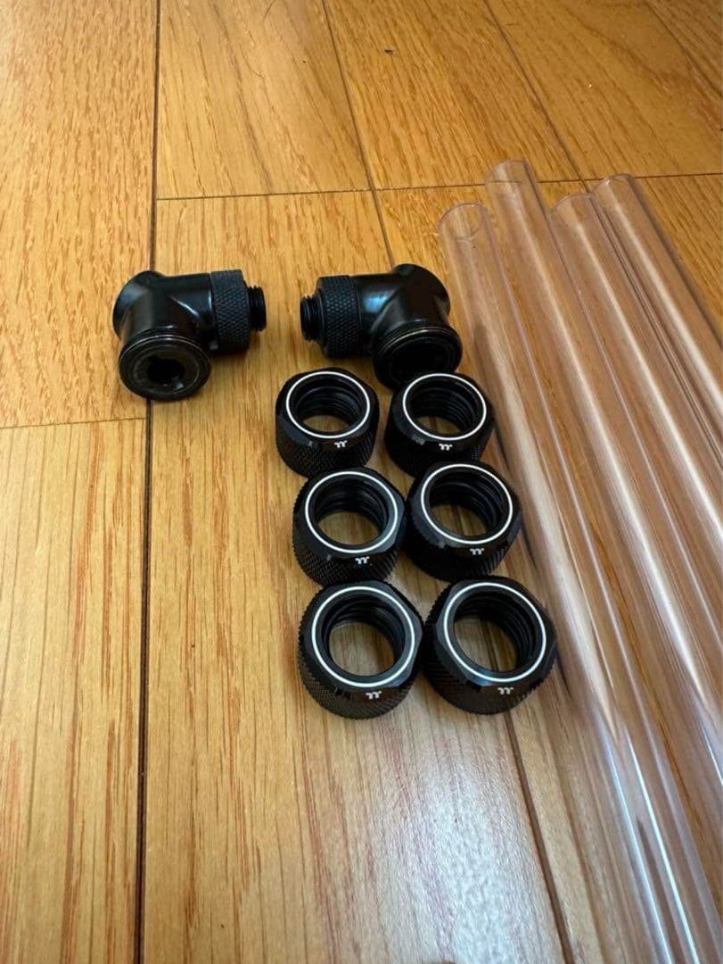 Thermaltake 240mm CPU本格水冷クーラー