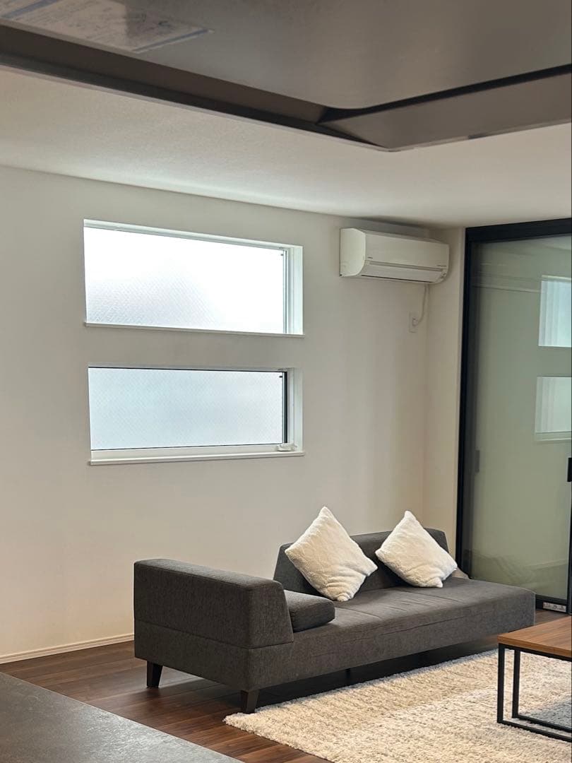 送料込みフランネルソファ　PIVO 3人掛け　クッション付　ファブリックソファ