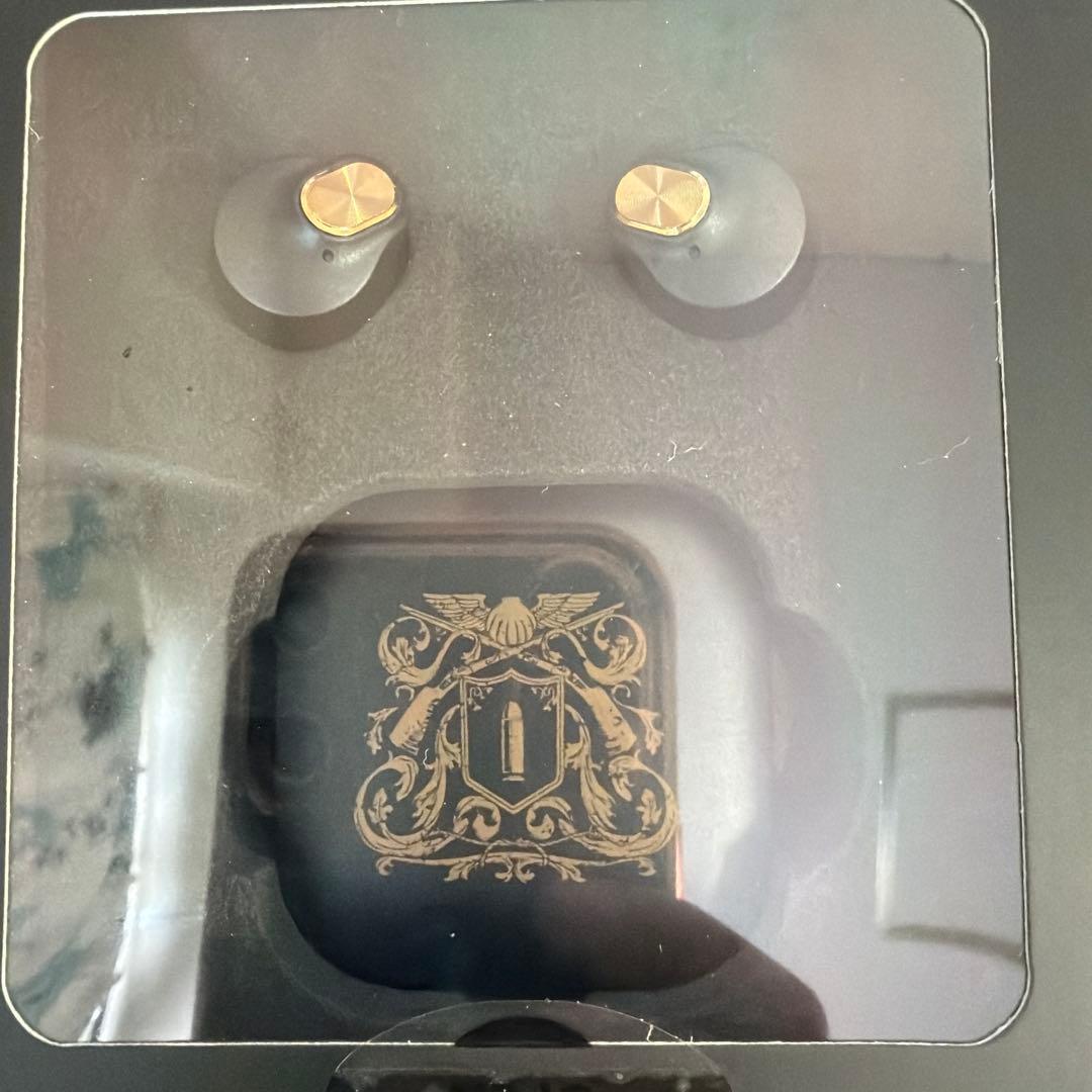 リボーン　AVIOT ワイヤレスイヤホン