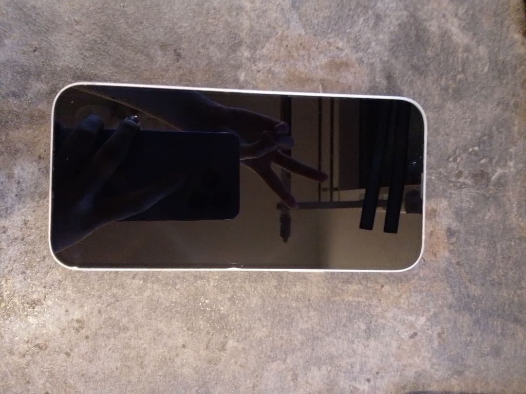 iPhone14plus ホワイト256GB simフリー