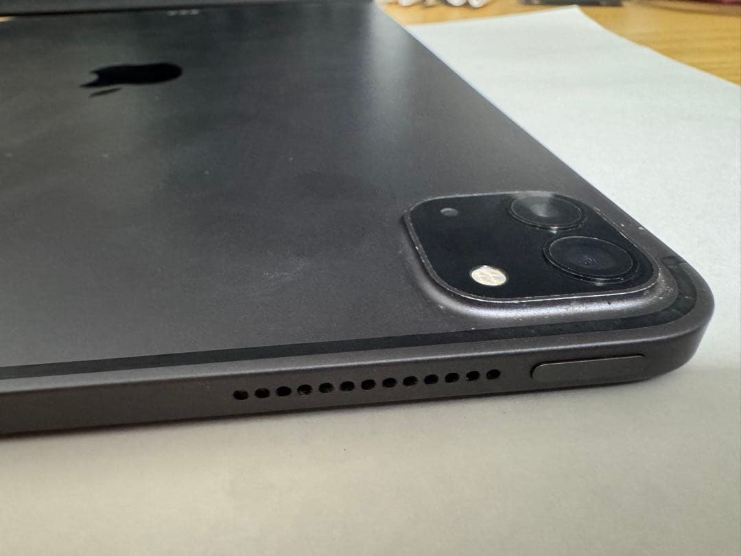 【安い！】Apple iPad 11インチ スペースグレー 本体　キャリア版