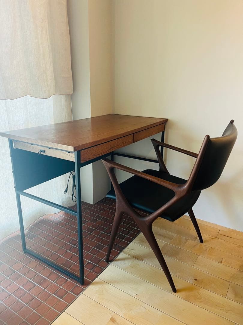 じゅん⭐︎【送料込】おしゃれデスク/学習机