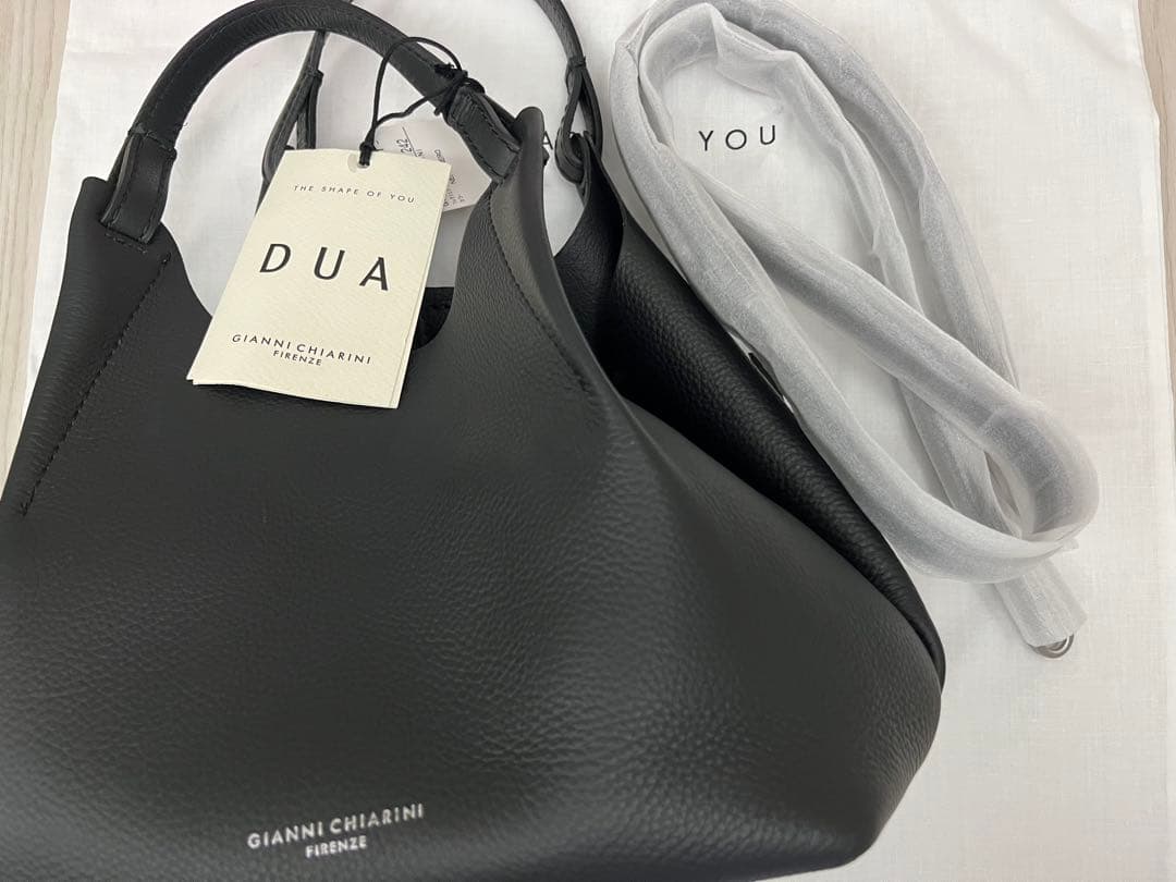 【新品未使用】GIANNI CHIARINI デュア Sイタリア製　半額価格