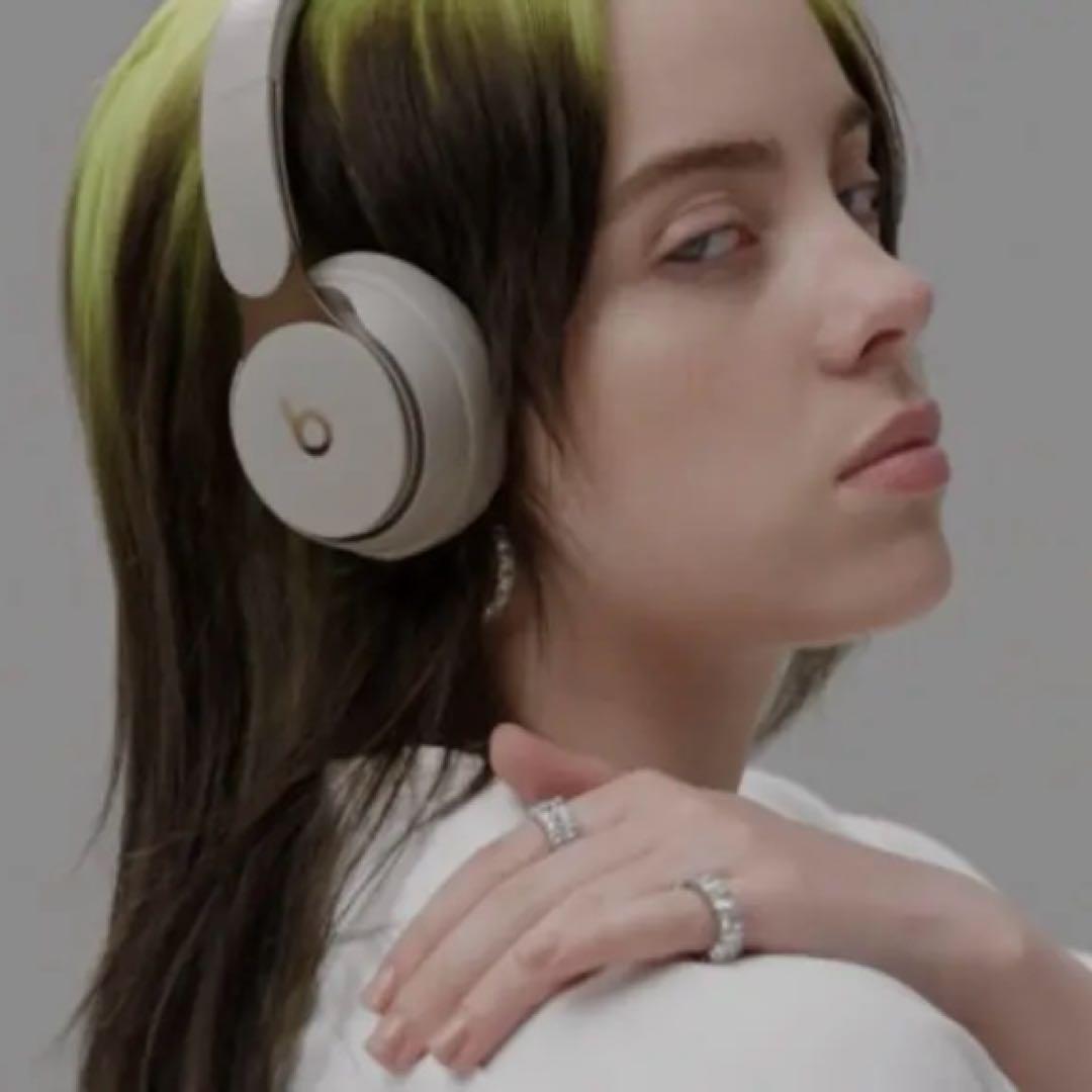 Beats Solo Pro ワイヤレスヘッドホン グレイ