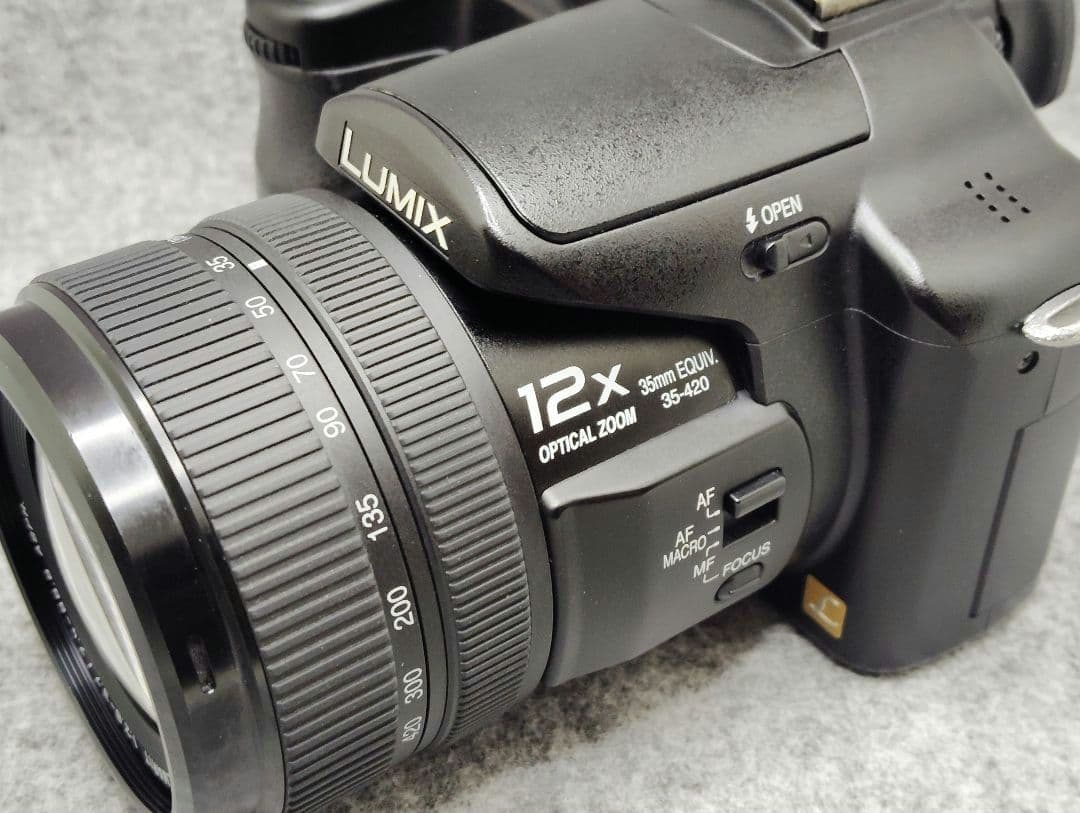 Panasonic LUMIX DMC-FZ50 デジタルカメラ