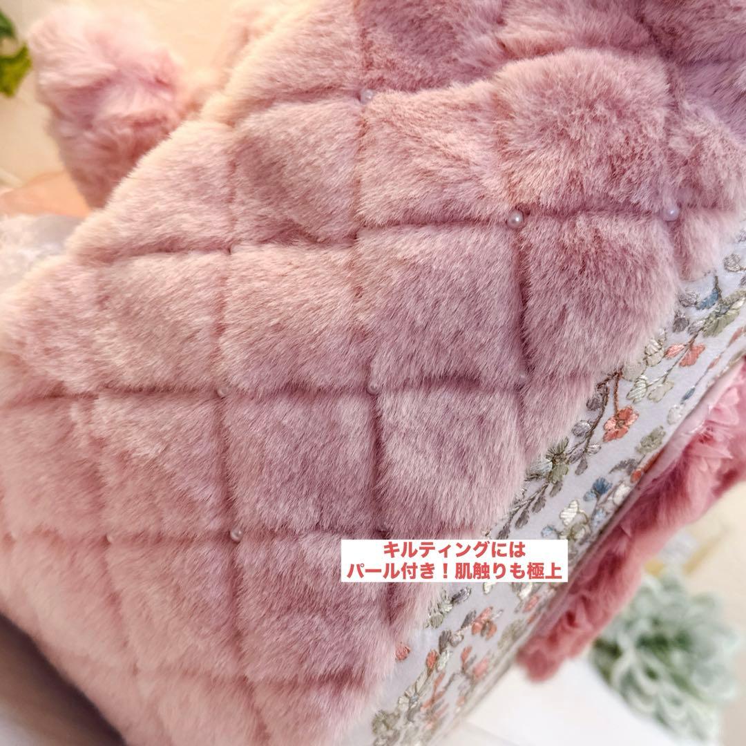 こ*ろ様 コヤンイサムチョン新作うさ着ぐるみルミちゃんのインド刺繍ラウンドトート