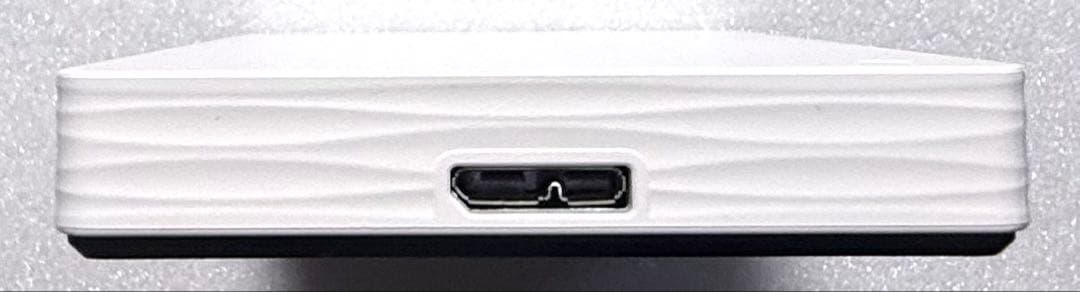 【未使用に近い】◼︎I-O DATA◼︎1TB★薄型ポータブル★外付けハードディスク