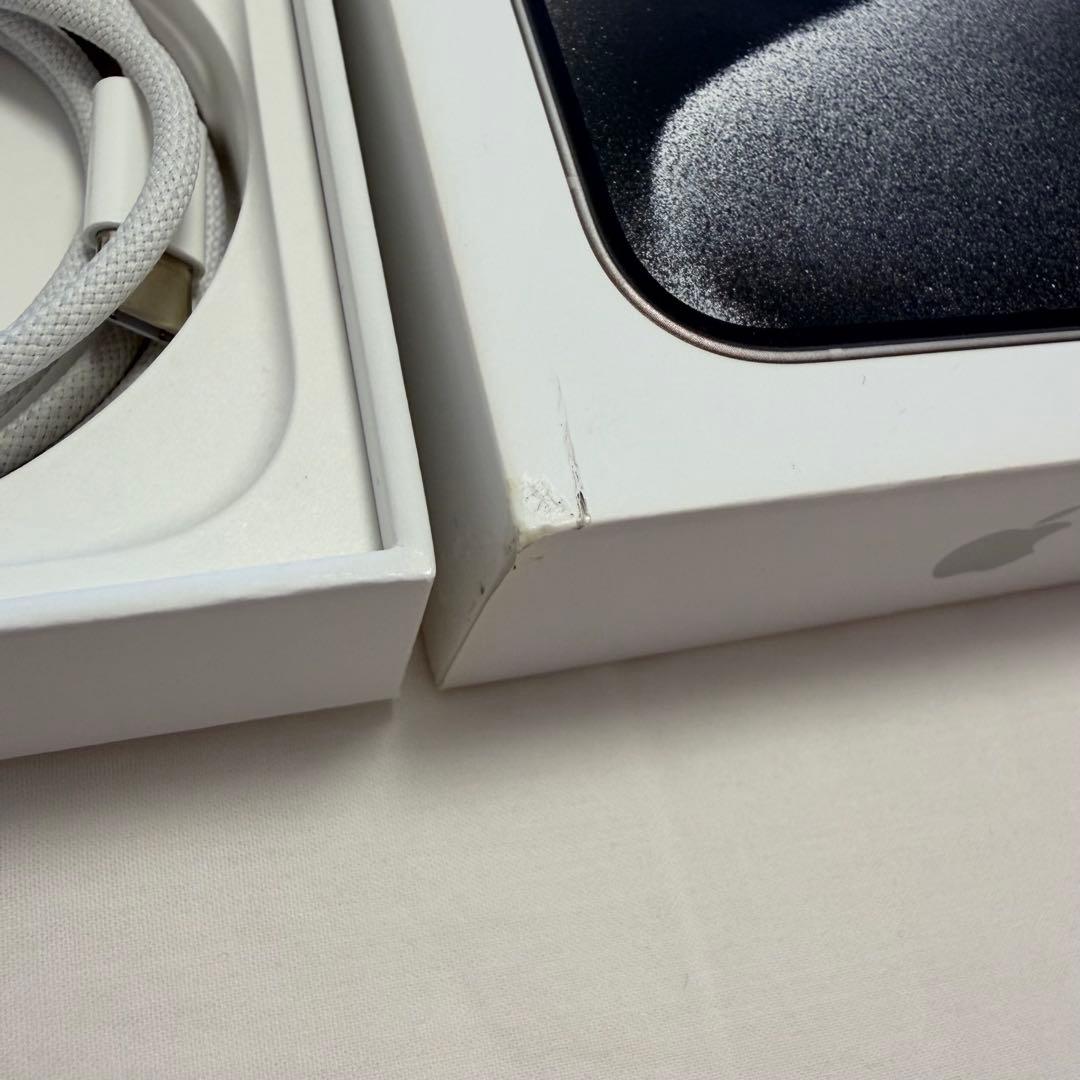 iPhone15 Pro 512GB ホワイト SIMフリー バッテリー87%