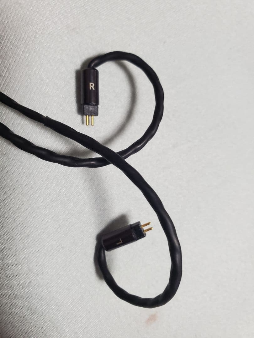 イヤホン Unique Melody Maverick+