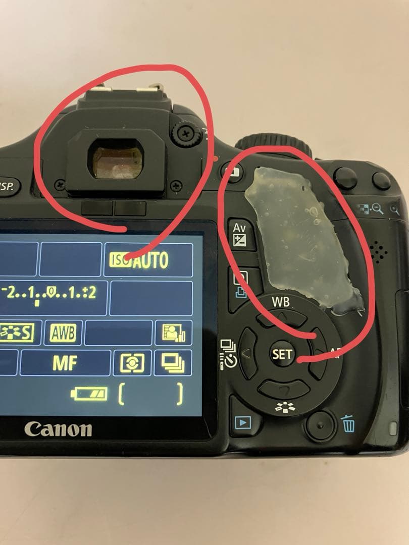 Canon EOS kiss X4 用純正バッテリーとジャンク扱いの本体とレンズ