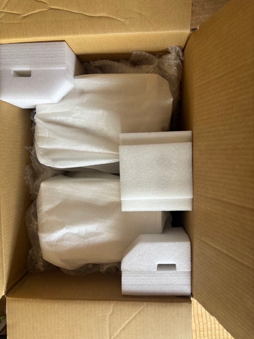 KEF Q1 （サテンホワイト）