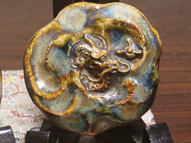 京焼・清水焼　ブロンズ作家　沼田一雅作　香合　銘：雲龍　無傷　共箱　古物。