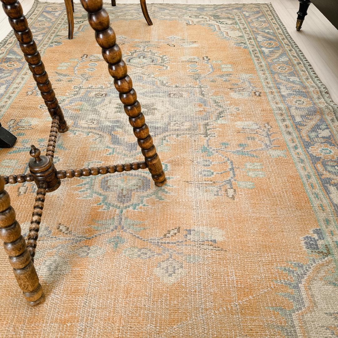 トルコ ヴィンテージラグ A115 大判 ペールオレンジ ターコイズ ブルー