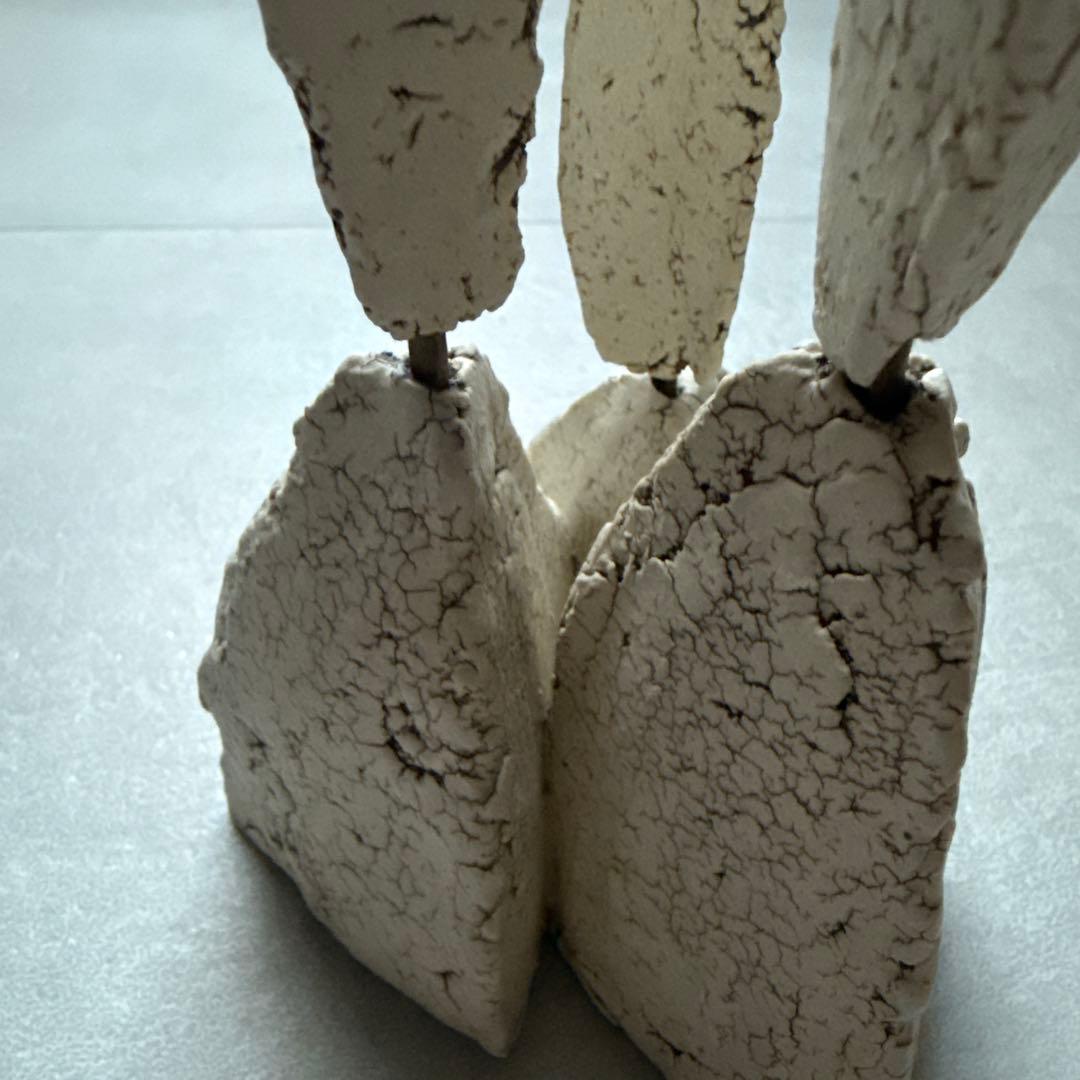 中根楽さん 草のオブジェ