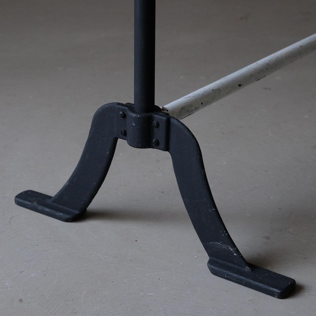 スチール製 ハンガーラック　コートハンガー ワードローブ レトロ ヴィンテージ