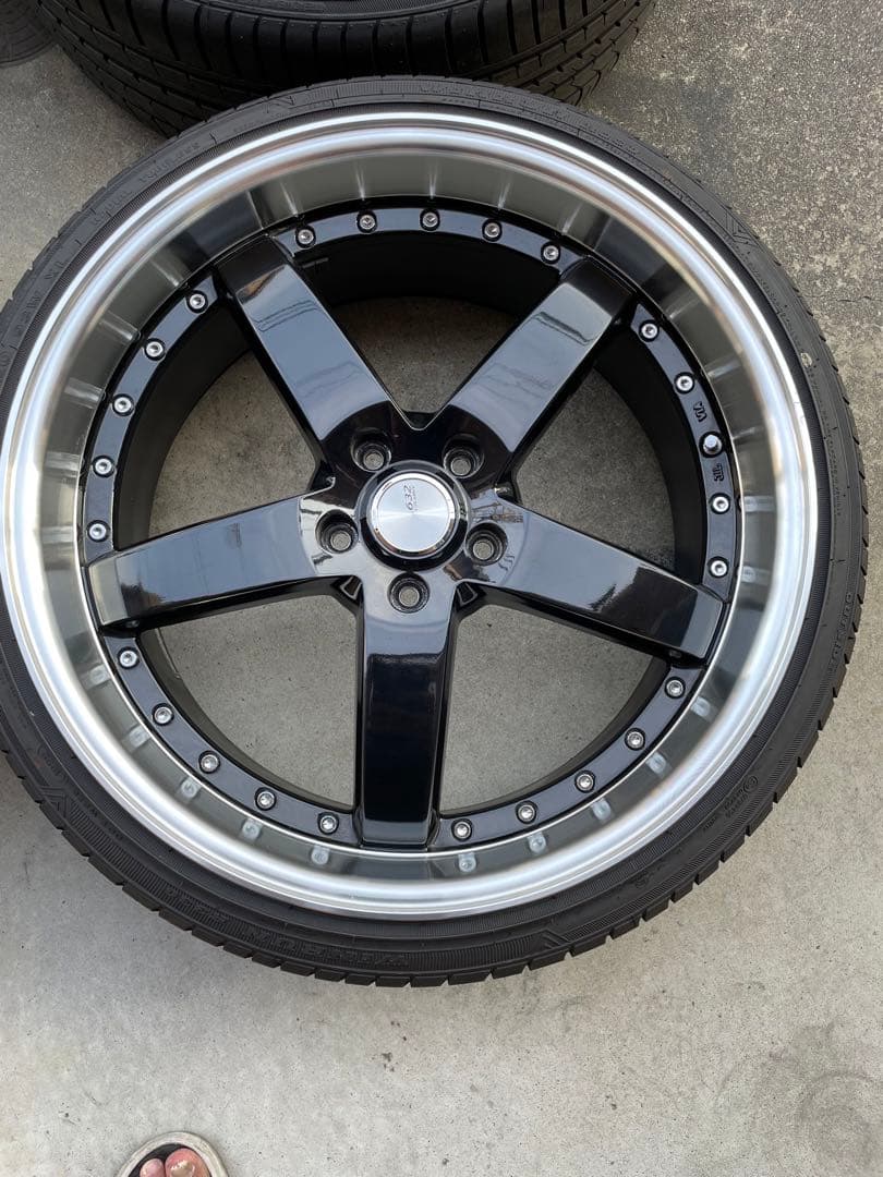 ロクサーニ　グラスターファイブ20インチ、使用距離200キロ未満‼️