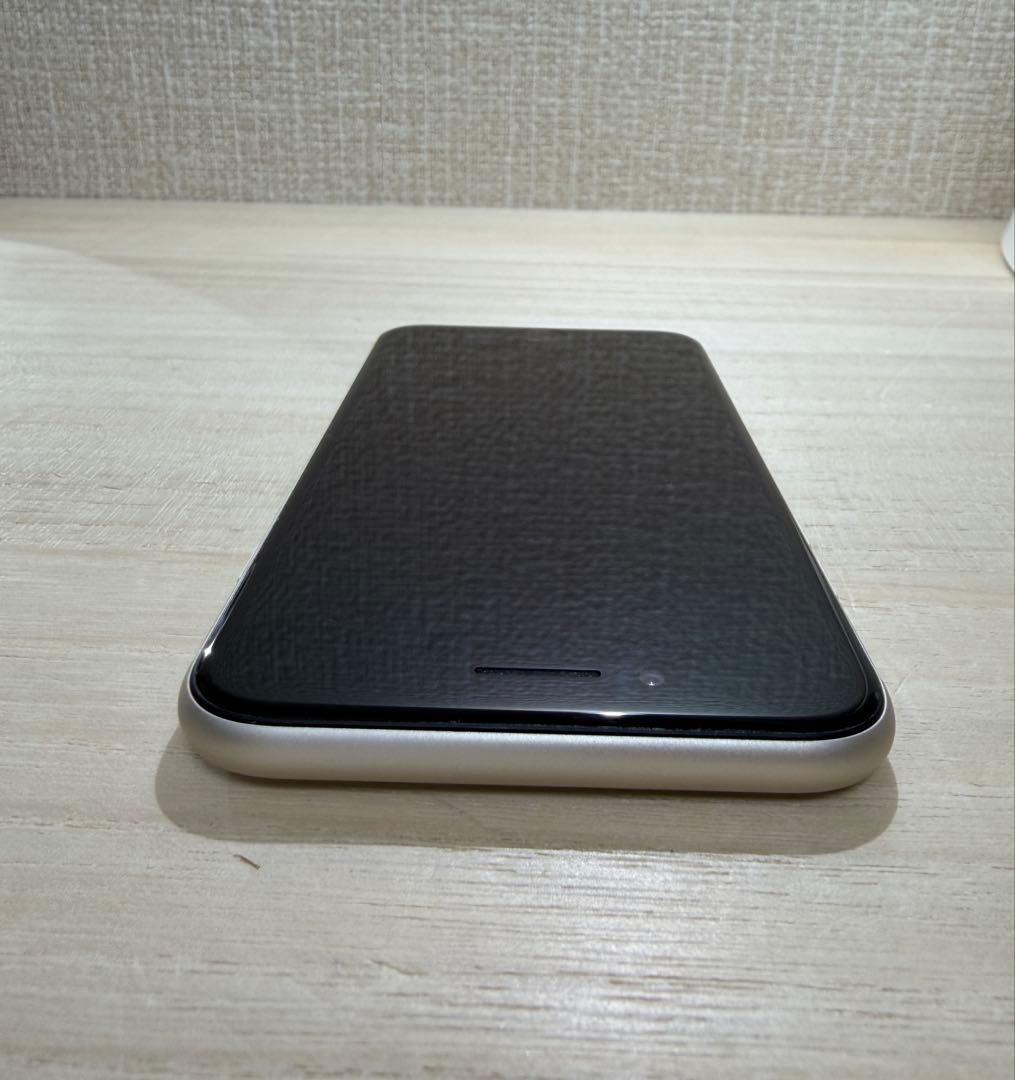 Apple iPhone SE 第3世代 ホワイト 64GB 美品　箱、付属品無