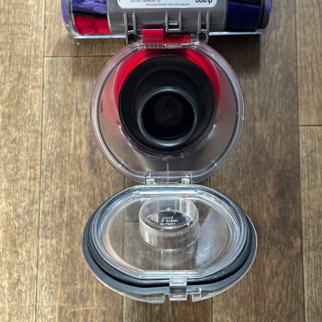 Y‼️Dyson SV11v7 クリーナー本体 充電アダプター