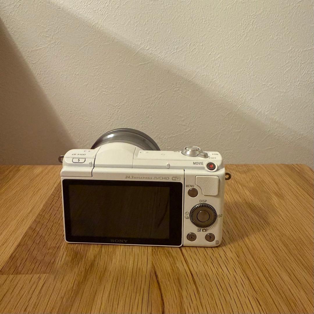 SONY α5100 ミラーレスカメラ 本体・レンズ・バッテリー付き