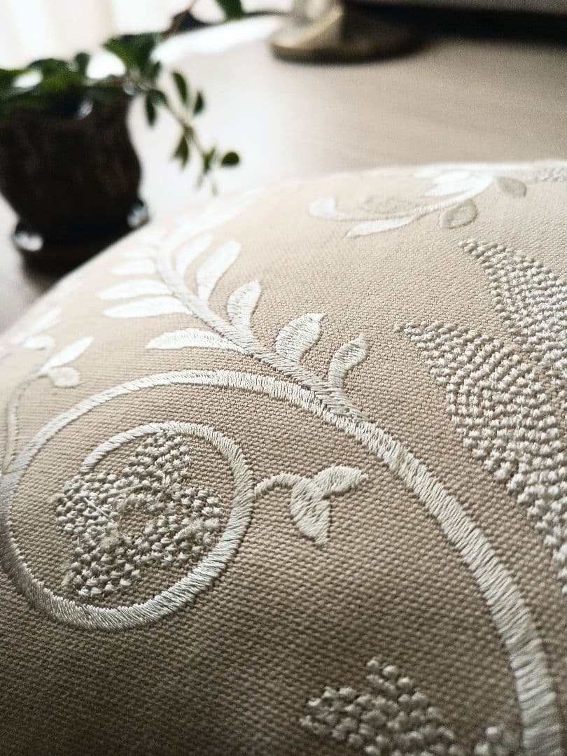 ローラアシュレイ　ジョゼッテ ドーヴグレイ 中材フェザークッション付