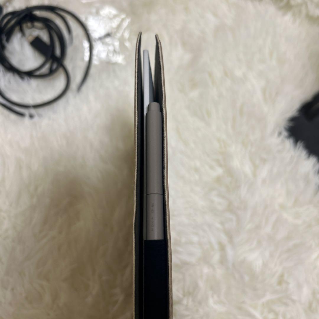 【極美品】クアデルノ　A5 Gen3 最新モデル　純正カバー　純正ラミーペン