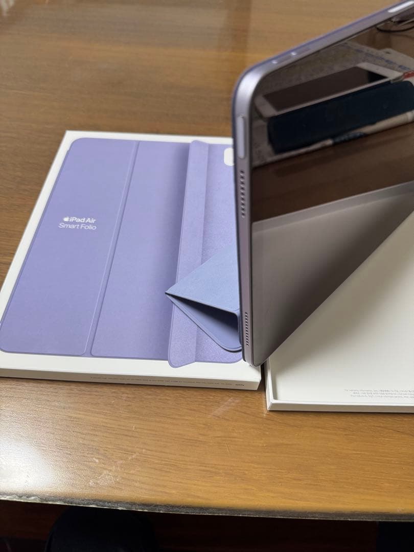 iPad Air6 11inch M2 Wi-Fi ２５６GB　純正フォリオ付き