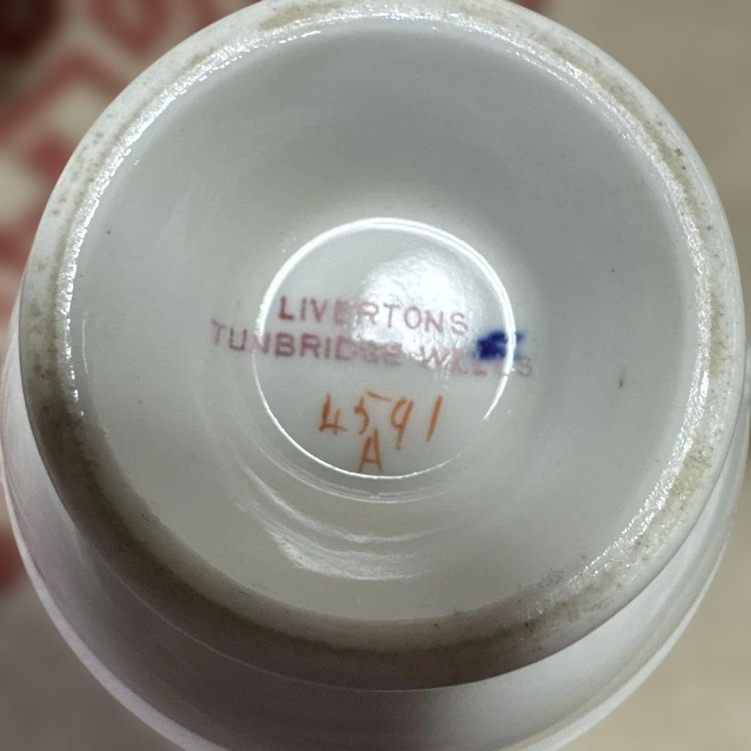 アンティークLivertons のトリオ1920-1939 年