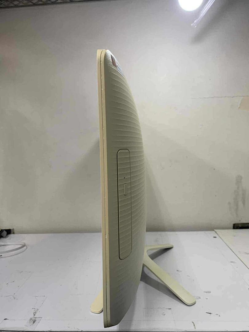 #816 HP All-in-One 22-b050jp 一体型i5 8GB