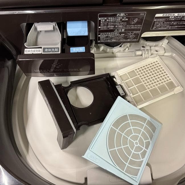 地域限定送料無料　美品 東芝 10㎏ 洗濯乾燥機 人気のブラウンAW-10VH1