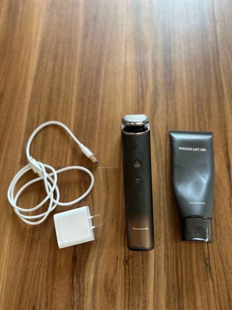 ほぼ未使用パナソニック EH-SR86-T 美顔器 スムースリフト13役保証書