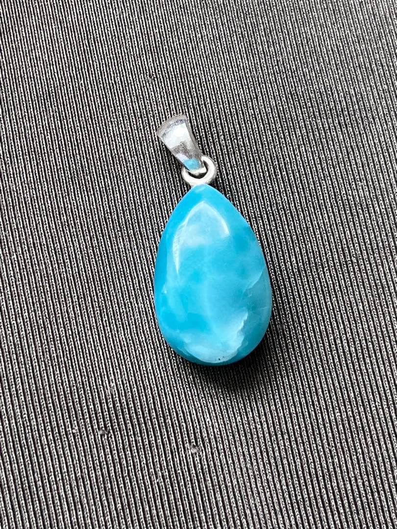 天然石ラリマー☆高品質！ひし型ペンダントトップ☆マリンブルー＆形が美しい！