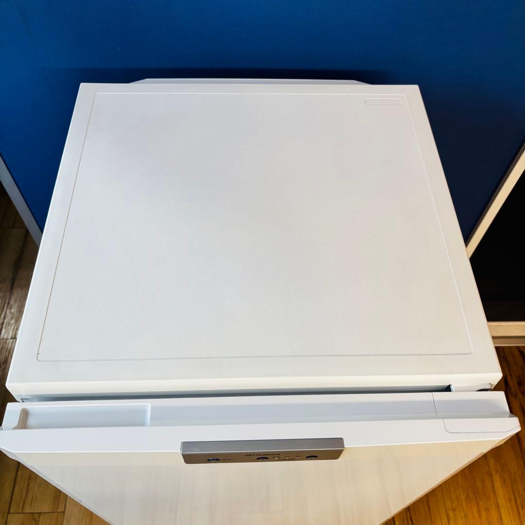 三菱 121L 冷凍庫 MF-U12N-W1 2011年製