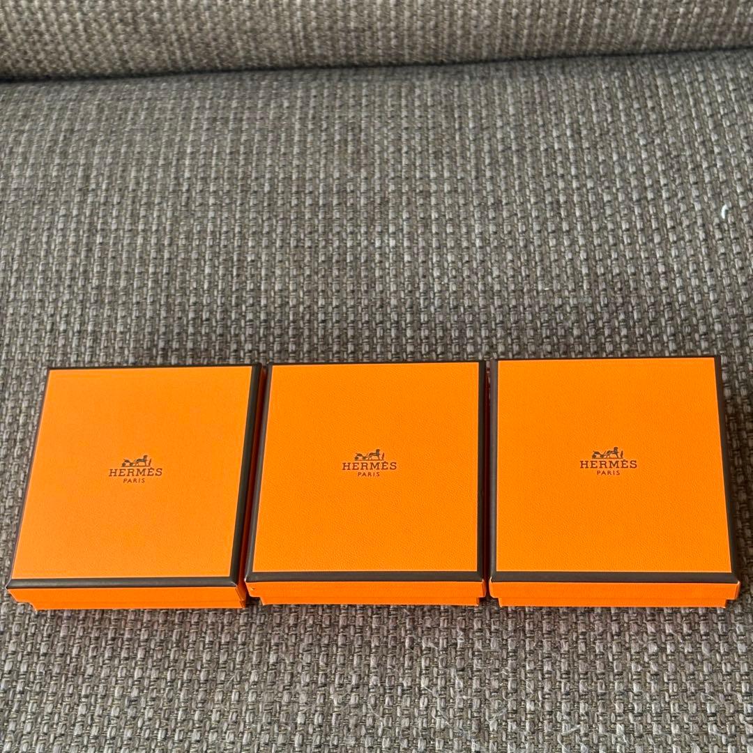 正規品　美品エルメス　時計　ネックレス　ピアスなど　入れ　空箱　巾着袋　9セット