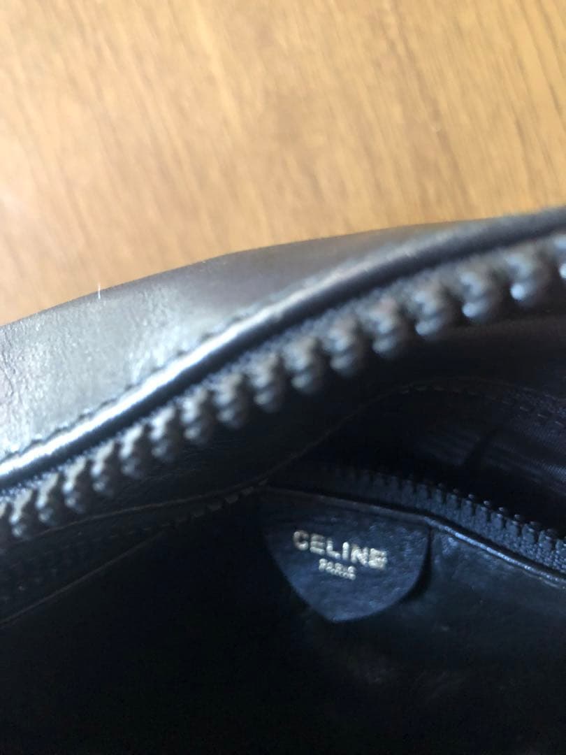 Celine ブラックレザー ショルダーバッグ　セリーヌ