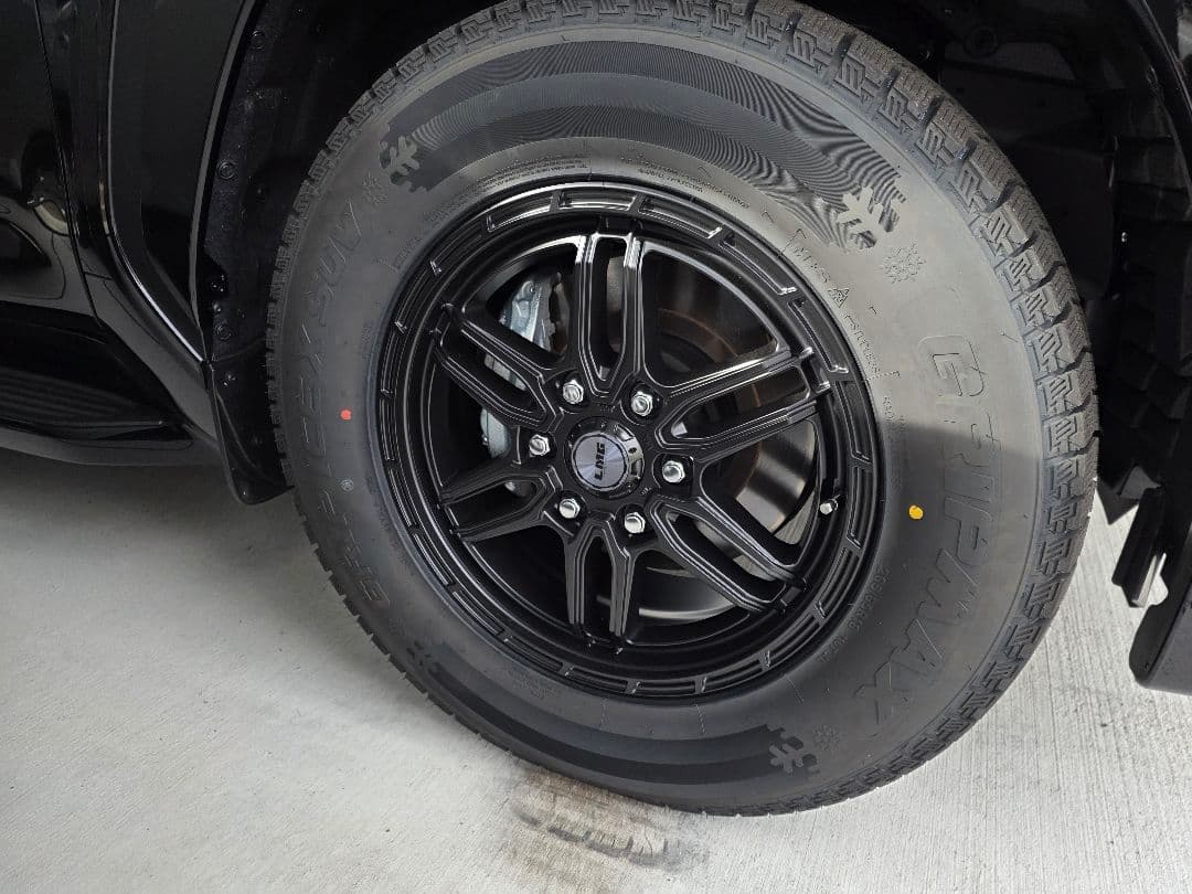 18インチ ブラック ホイールセット ランクル300 スタッドレス　2025年製