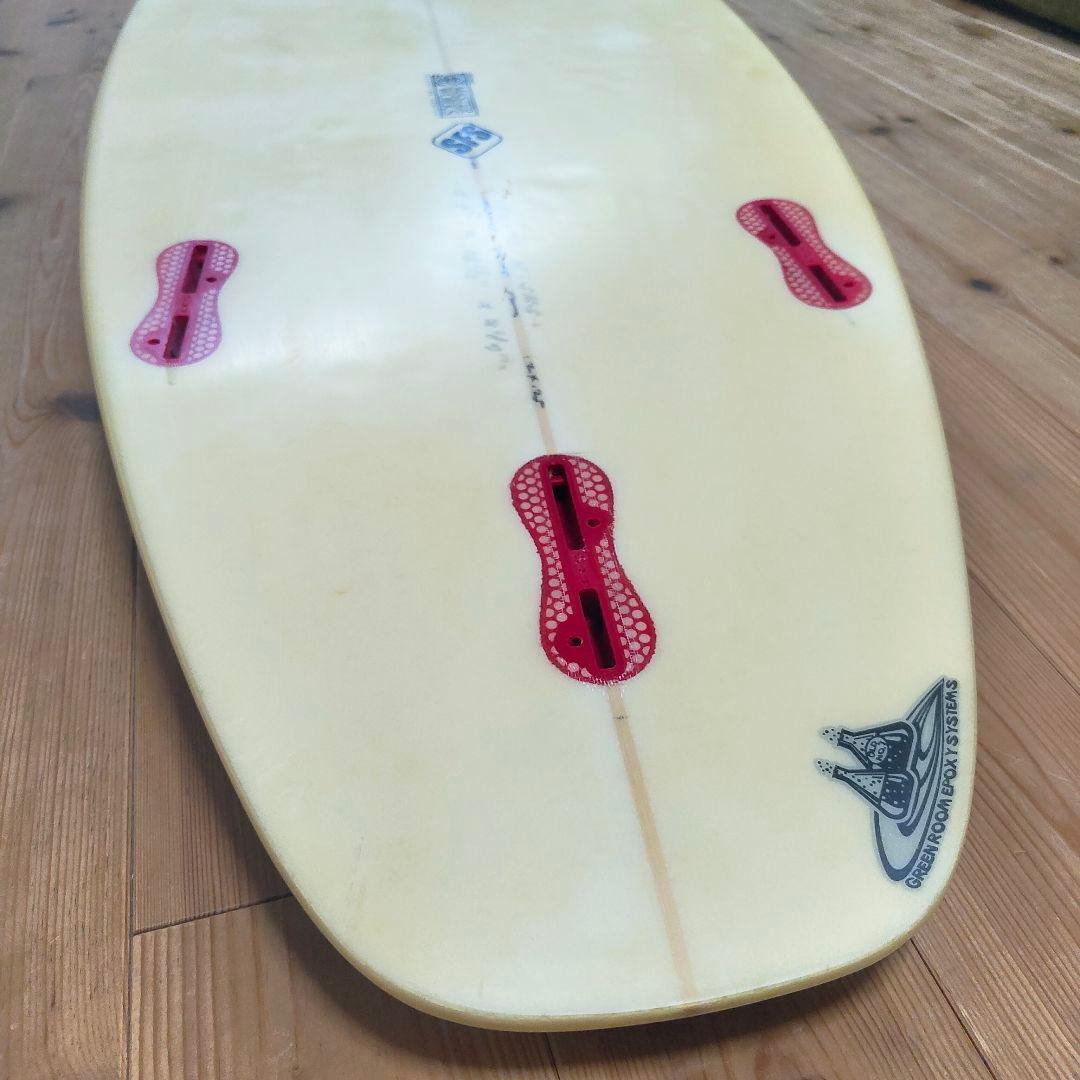 サーフボード　ショートボード　TOKORO トコロ　5'8