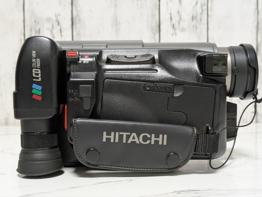 HITACHI　VM-H720　Hi8　8mm対応　単三電池稼働　希少