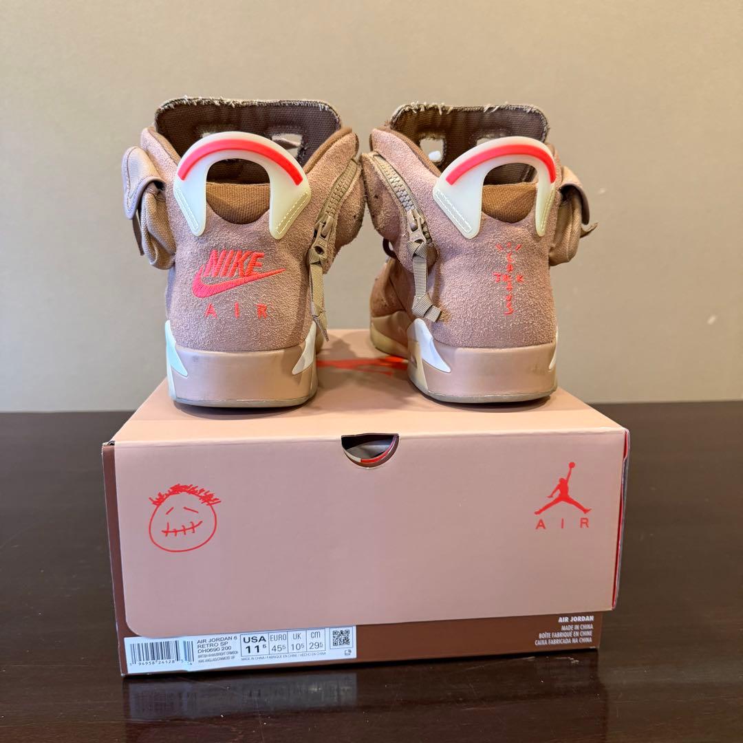 Travis Scott × Nike Air Jordan 6