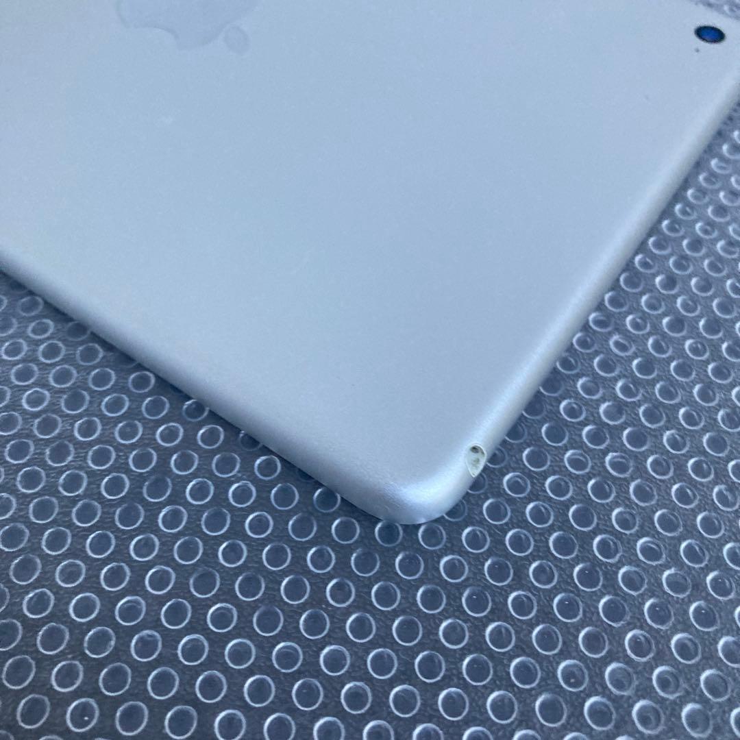 3995 電池最良好☆比較的美品☆iPad mini4 16GB WIFIモデル