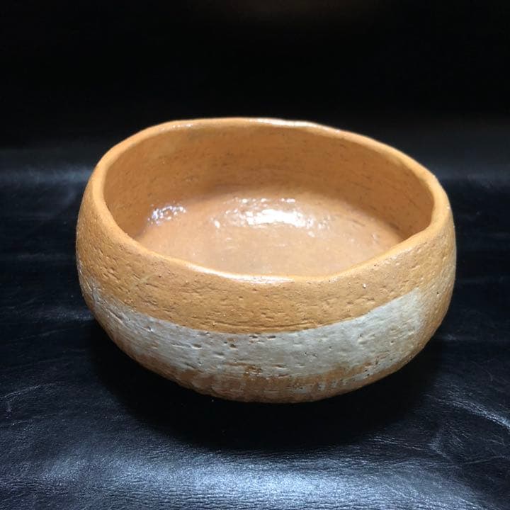 究極の美◼️蔵から丸くてオレンジ色のまるでミカンのようなの抹茶茶碗が出てきました。