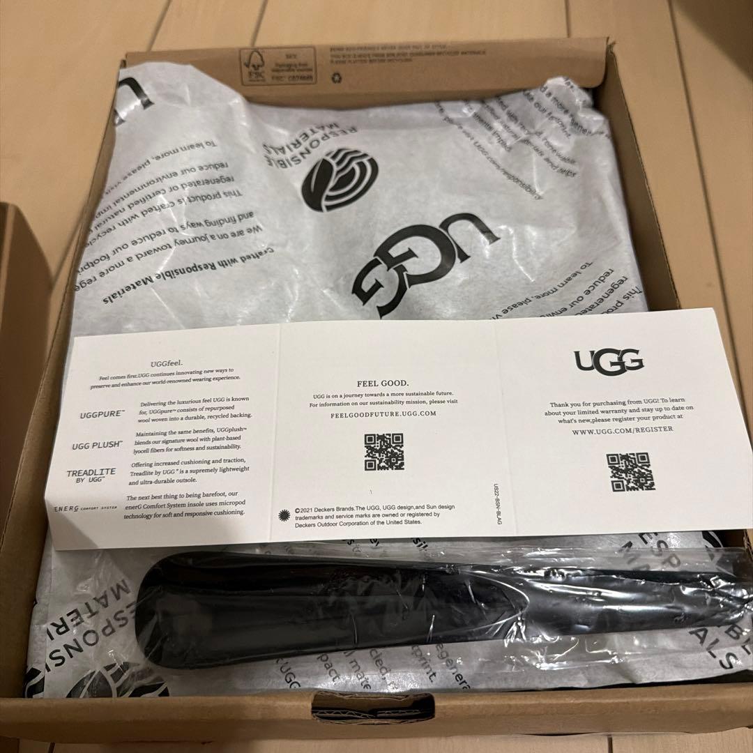 UGG Classic Ultra Mini ブーツ ブラック 6