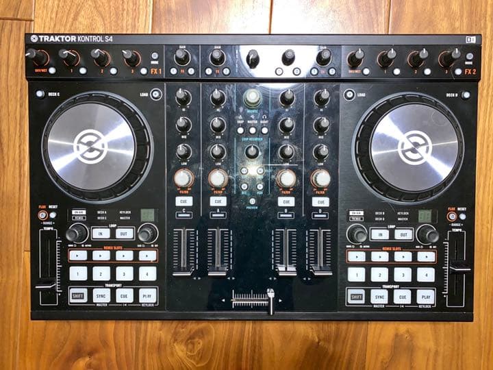 DJ機材 Traktor Kontrol S4 MK2