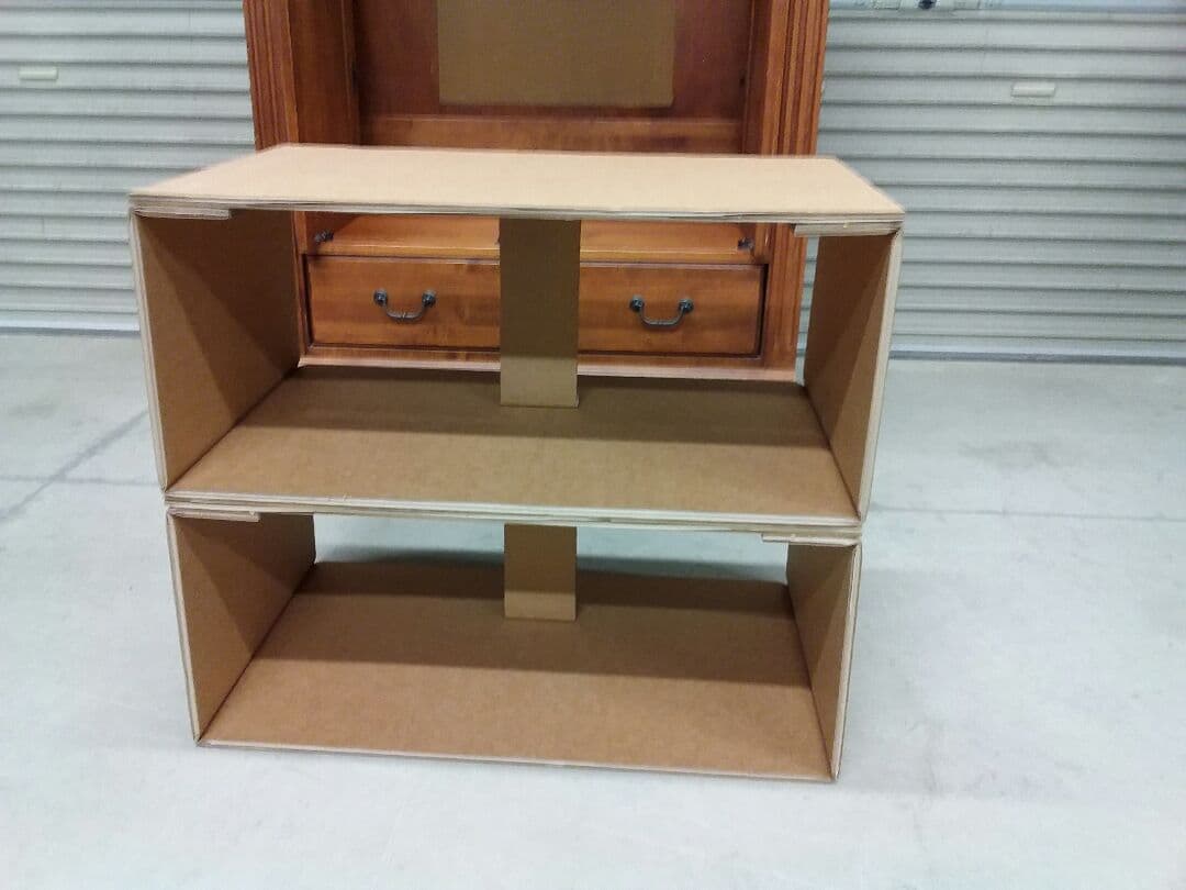 イーセンアーレン　アメリカ製　レッドウィング収納庫