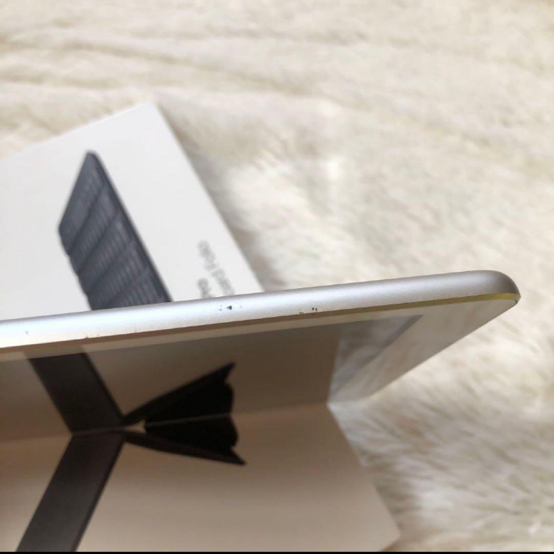 【1台限定】iPad 第7世代 32GB SIMフリー 【すぐ発送】 【付属品】