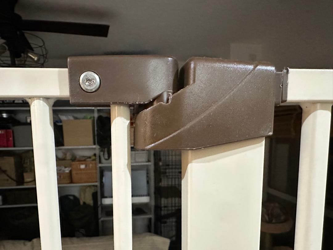 はちわれのくぅペットゲート　猫　ハイタイプ　高155cm 幅225.5-